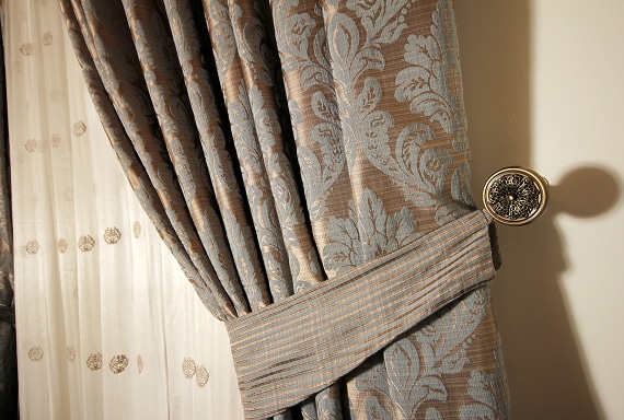 curtain cleaning service